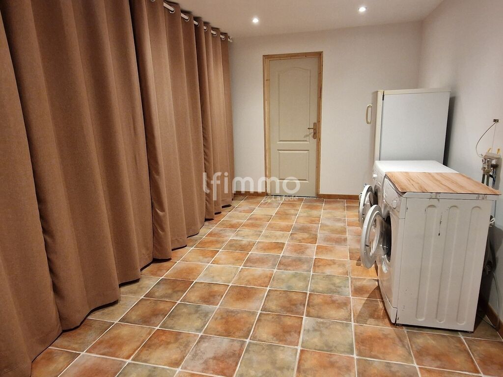 Photo 10 : Maison familiale - 163m2 habitable + 50m2 à aménager - Piscine