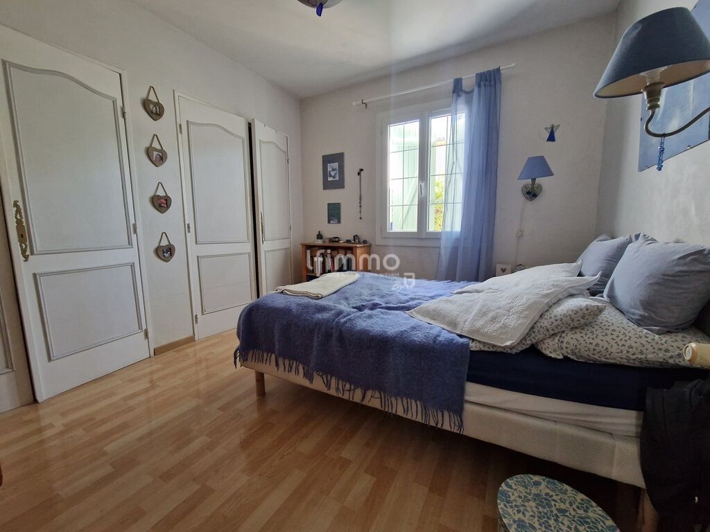 Photo 6 : Villa T7 avec piscine, garage et terrain