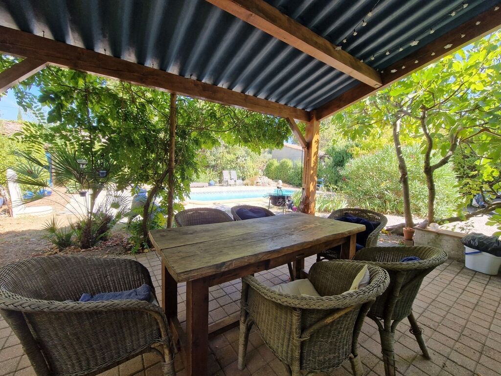 Photo 8 : Villa T7 avec piscine, garage et terrain