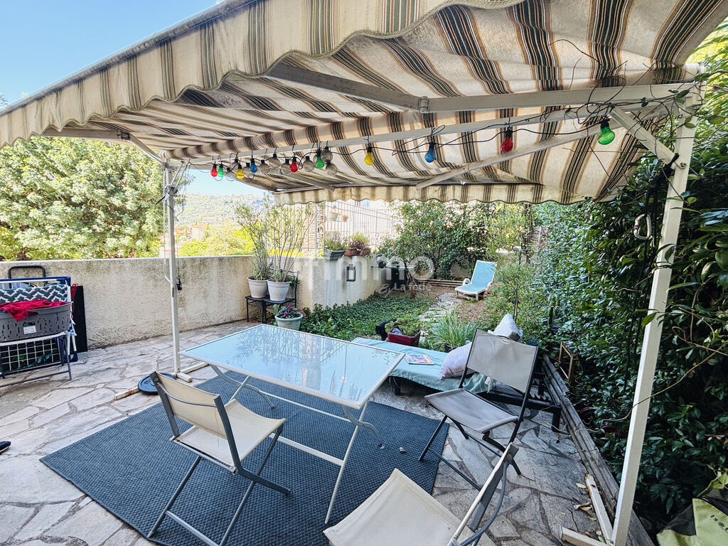 Photo 3 : Comme une maison à nice -3 pièces avec jardin et terrasse