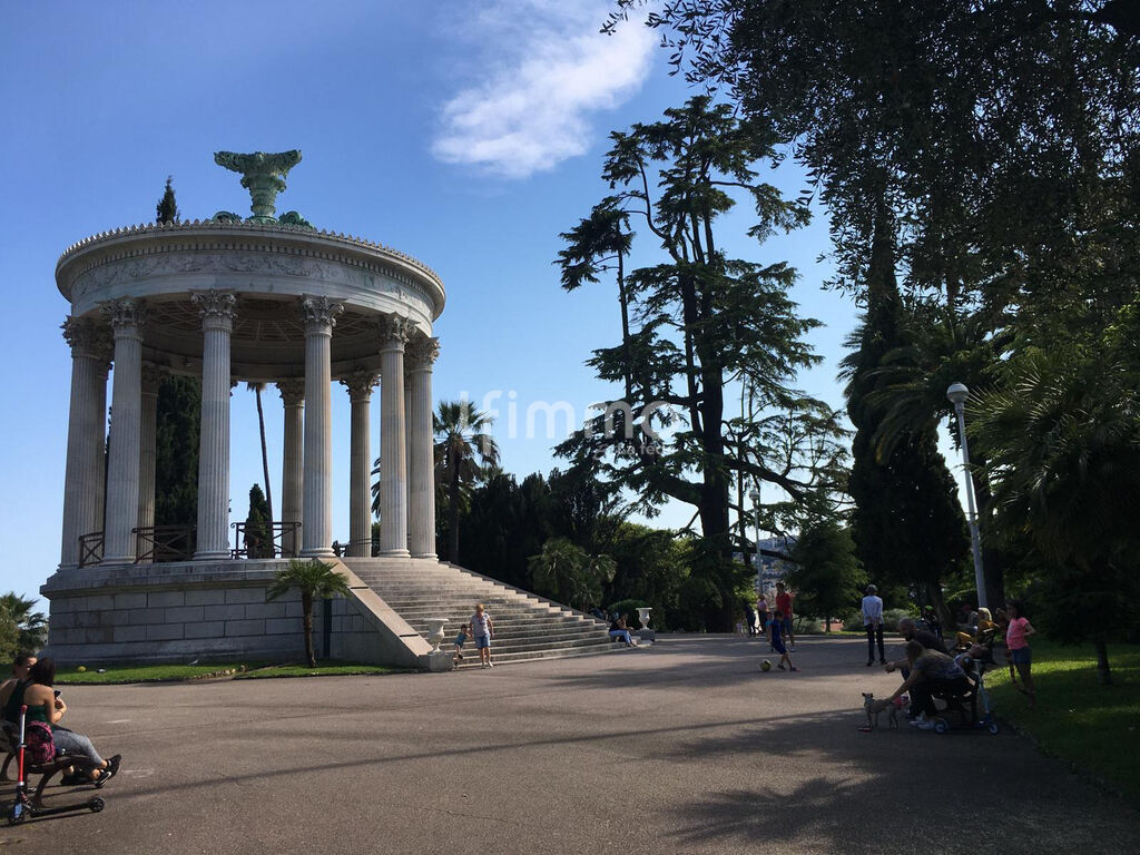Photo 9 : Comme une maison à nice -3 pièces avec jardin et terrasse