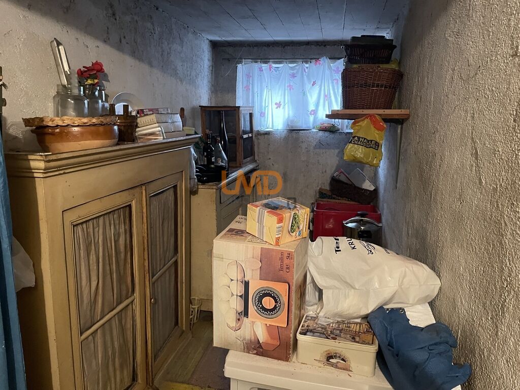 Photo 16 : Maison T7 en pierre sur sous-sol complet avec 816m² de terrain