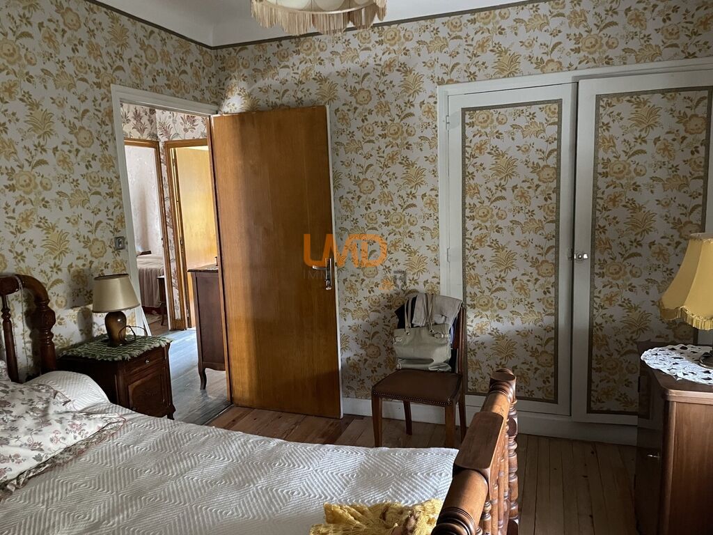 Photo 6 : Maison T7 en pierre sur sous-sol complet avec 816m² de terrain