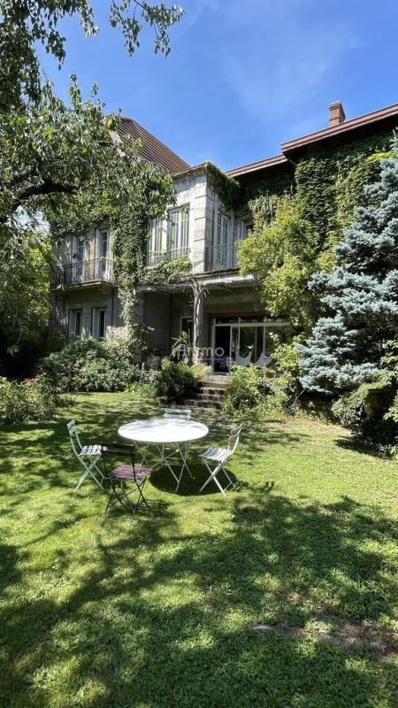 Photo 9 : St Chamond Maison 355 m² + dépendance  + jardin 1130 m²