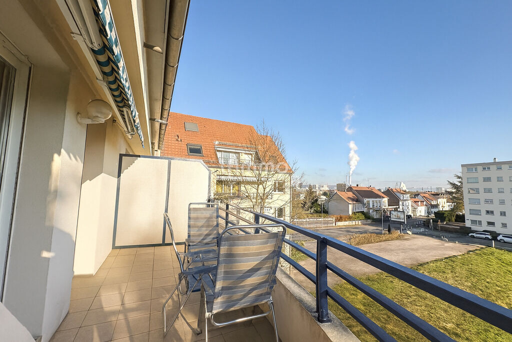 Photo 3 : Appartement 4 pièces avec balcon et garage – Secteur frontalier