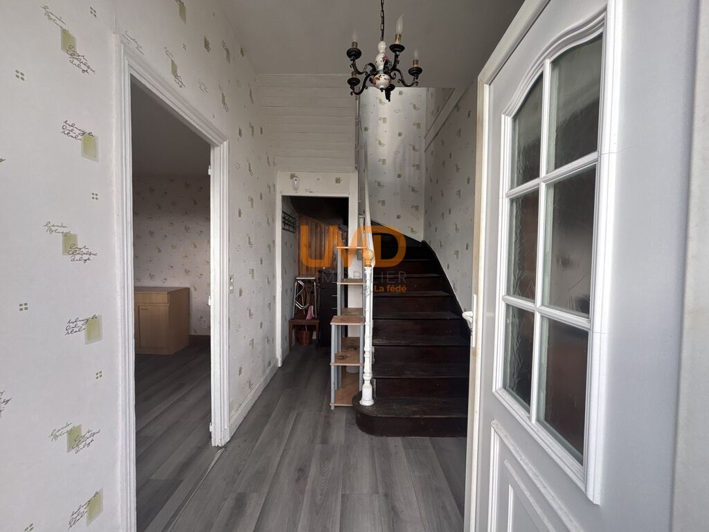 Photo 3 : maison de ville des années 30 avec annexes cabanon et cave