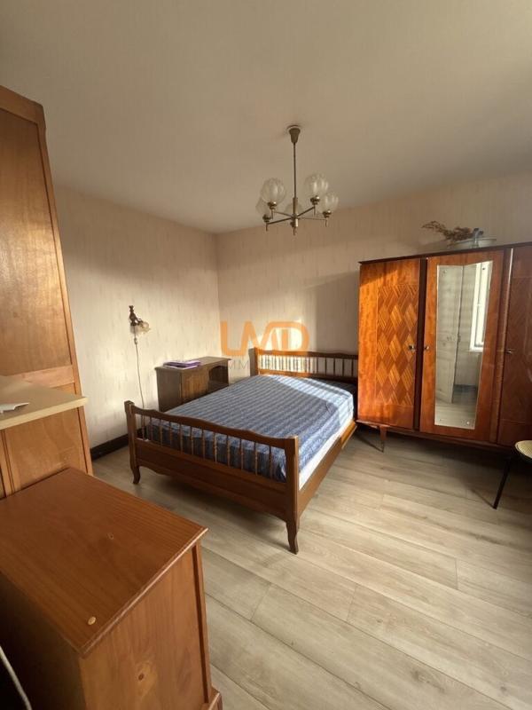 Photo 4 : maison de ville des années 30 avec annexes cabanon et cave