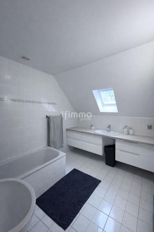 Photo 5 : Maison 5 pièces avec vue sur parc