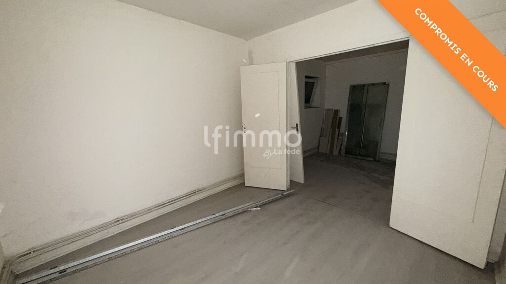 Photo 16 : Immeuble avec travaux 3 logements