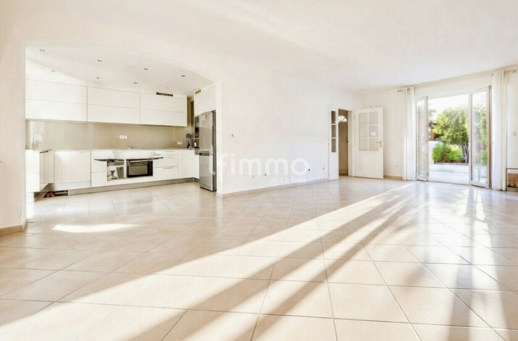 Photo 1 : Maison 13009 / Piscine / Garage