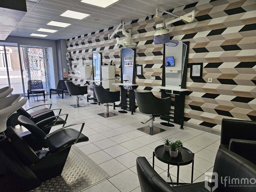 Photo 2 : Ensemble immobilier avec commerce et logement loué à Bapaume