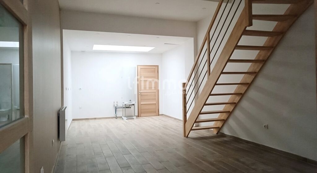 Photo 3 : Maison de ville entièrement rénovée