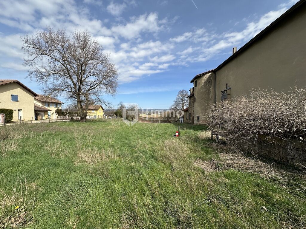 Photo 1 : Terrain à bâtir 629m² ( 523m² constructible)