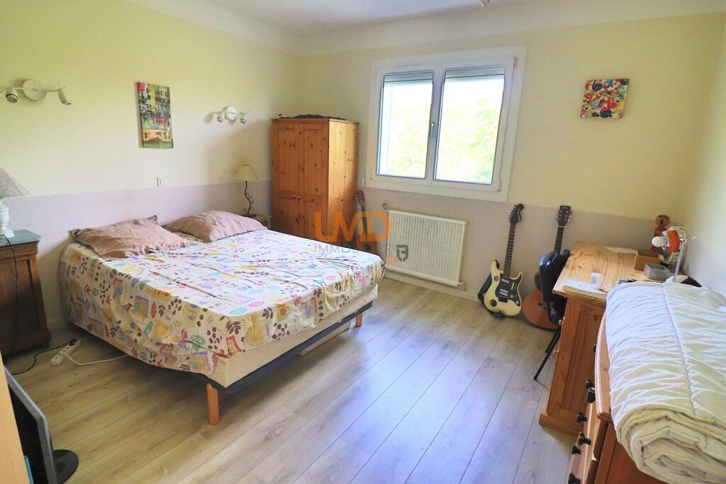 Photo 14 : Saint Maximin: maison 286m2 sur 5000m2 - 6 voire 7 chambres