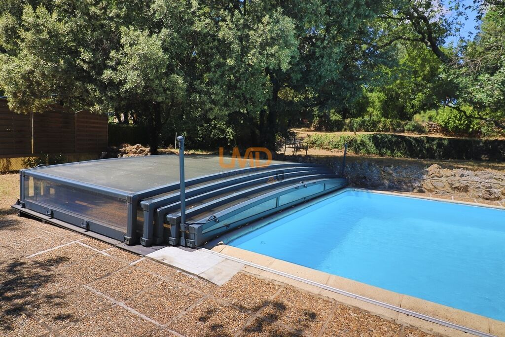 Photo 3 : Saint Maximin: maison 286m2 sur 5000m2 - 6 voire 7 chambres