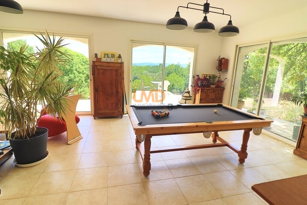 Photo 6 : Saint Maximin: maison 286m2 sur 5000m2 - 6 voire 7 chambres