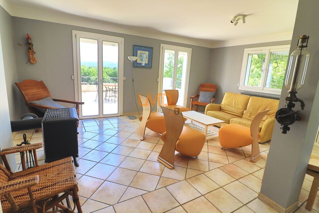 Photo 9 : Saint Maximin: maison 286m2 sur 5000m2 - 6 voire 7 chambres