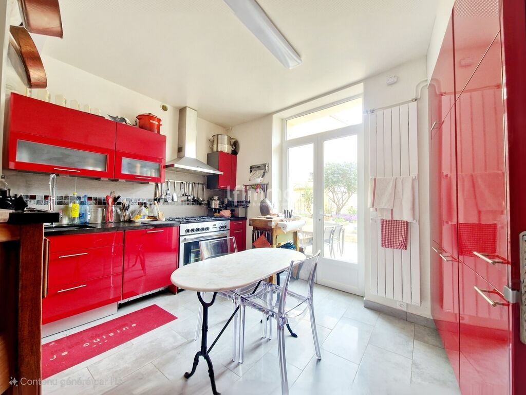 Photo 4 : Maison familiale  avec dépendance indépendante à Saint-Leu-la-F