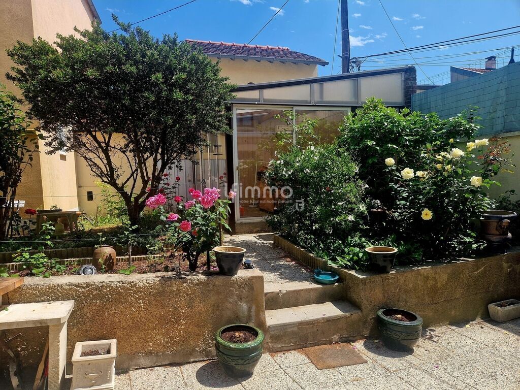 Photo 5 : Maison familiale  avec dépendance indépendante à Saint-Leu-la-F