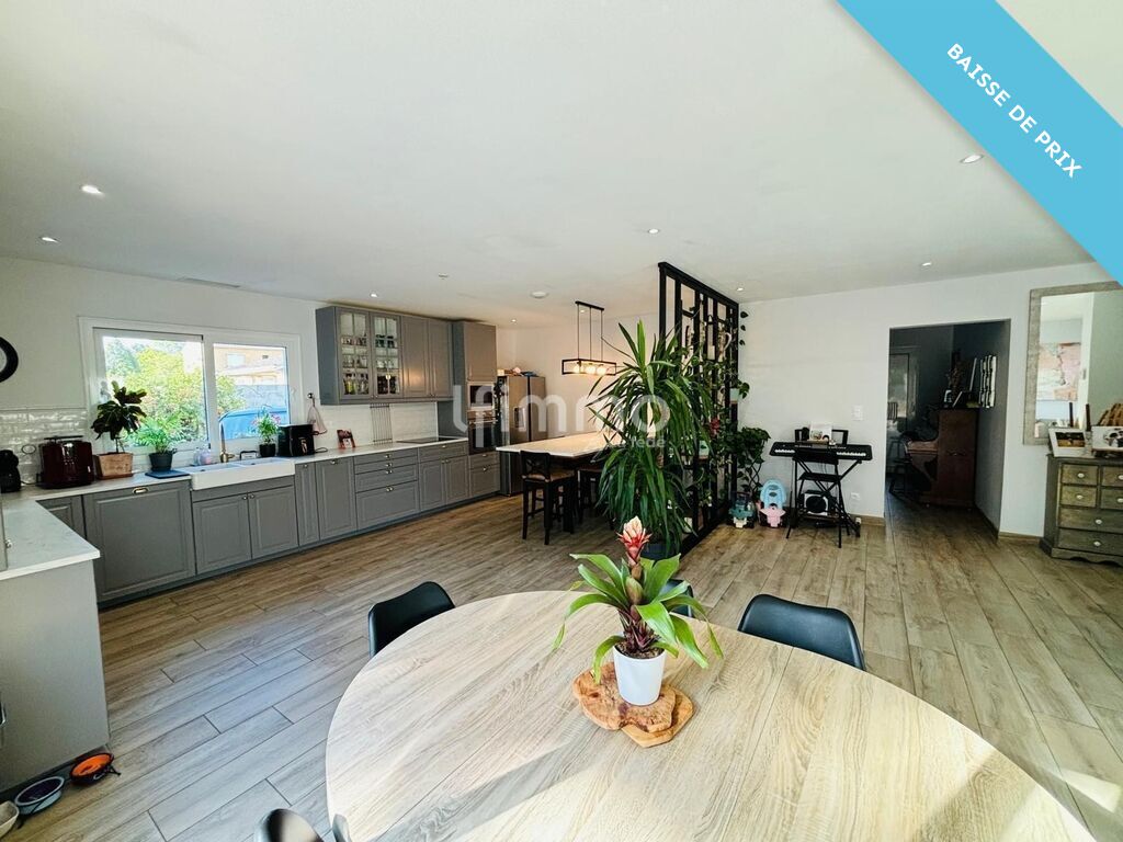 Photo 3 : Maison Familiale - 6 pièces - 146m2 - Piscine