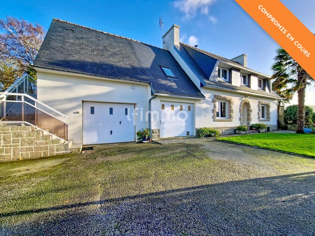 Photo 1 : Maison de 6 pièces, 140 m² à Quéménéven 29180