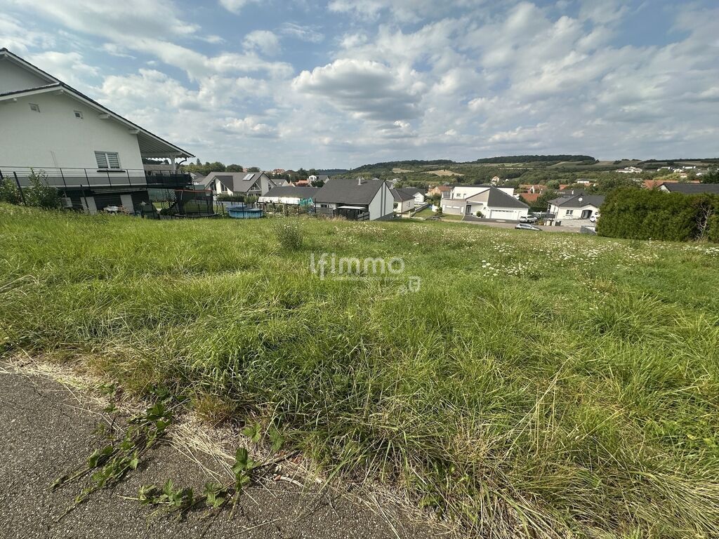 Photo 1 : Terrain constructible de 503 m2