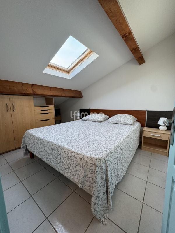 Photo 10 : maison mitoyenne – 2 chambres – terrasse – piscine – fleury