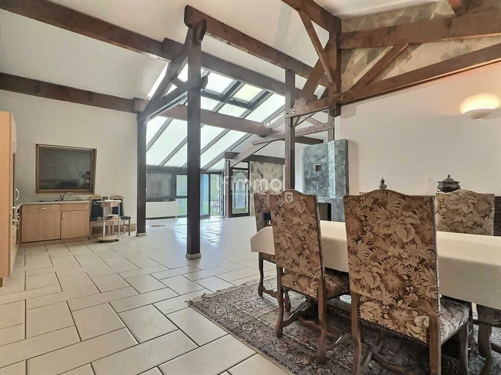 Photo 8 : Immeuble mixte - 2 appartements, 1 local avec bureaux