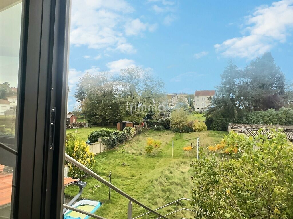 Photo 9 : Immeuble mixte - 2 appartements, 1 local avec bureaux