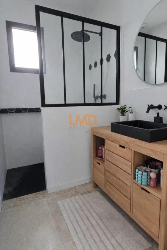 Photo 16 : Villa contemporaine avec piscine et vue Luberon