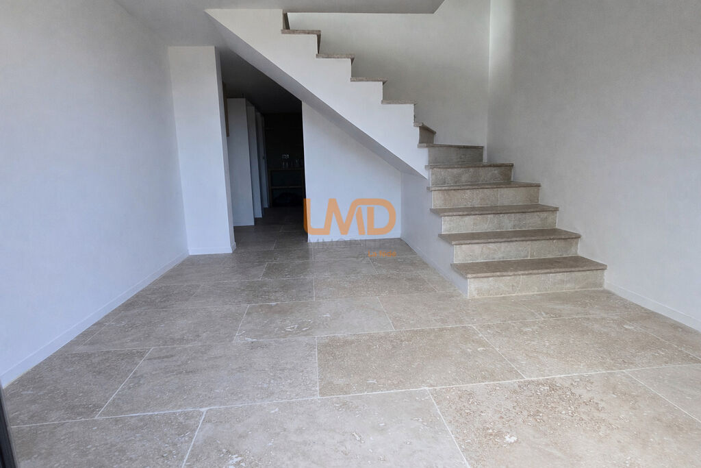 Photo 18 : Villa contemporaine avec piscine et vue Luberon