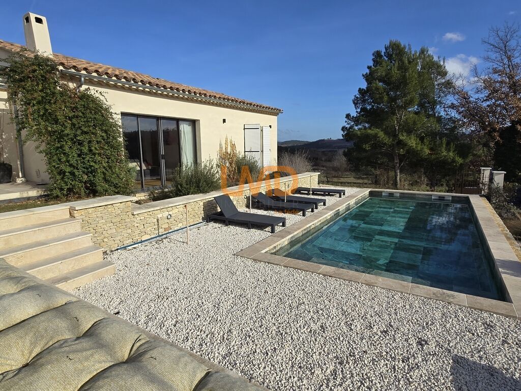 Photo 2 : Villa contemporaine avec piscine et vue Luberon