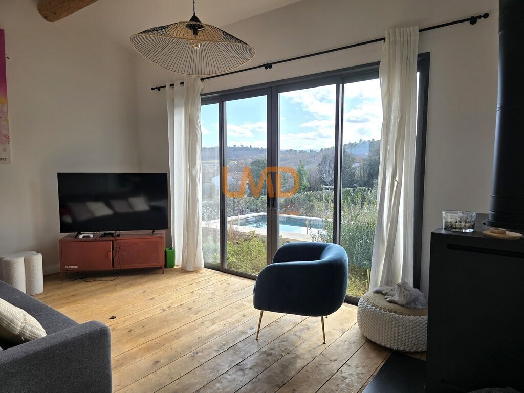 Photo 8 : Villa contemporaine avec piscine et vue Luberon