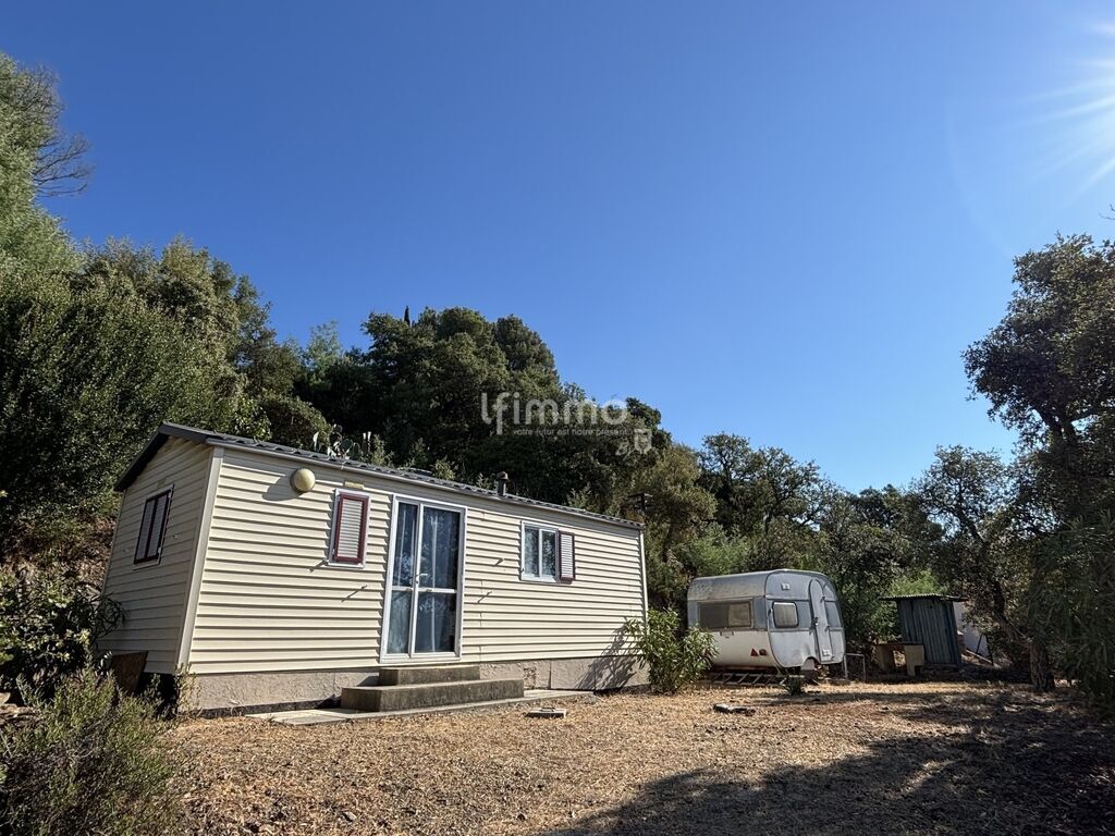 Photo 7 : Mobilhome exposé plein sud sur terrain de 425 m2 environ