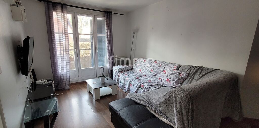 Photo 1 : Appartement 2 pièces balcon et parking