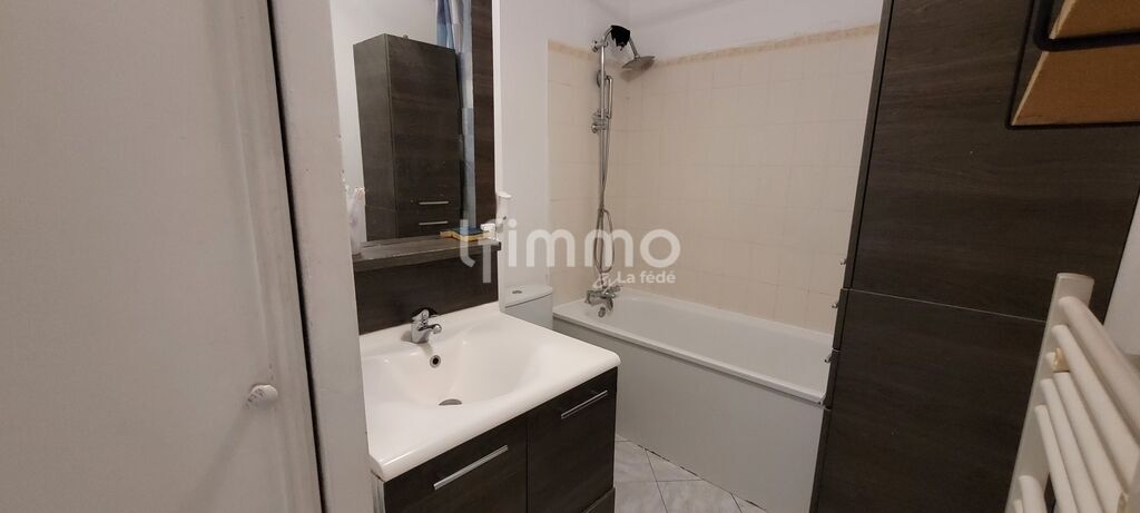 Photo 4 : Appartement 2 pièces balcon et parking