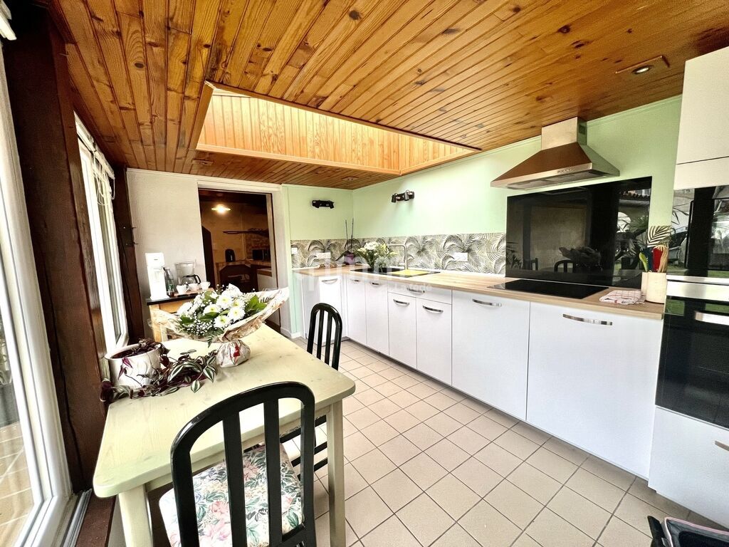 Photo 10 : Maison familiale de 103 m² – 33920 Saint-Yzan-de-Soudiac