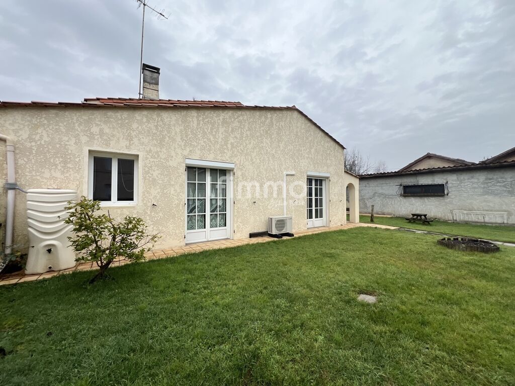 Photo 14 : Maison familiale de 103 m² – 33920 Saint-Yzan-de-Soudiac