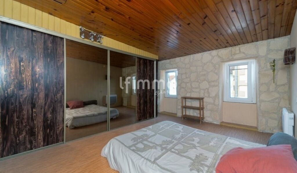 Photo 7 : Maison familiale de 103 m² – 33920 Saint-Yzan-de-Soudiac