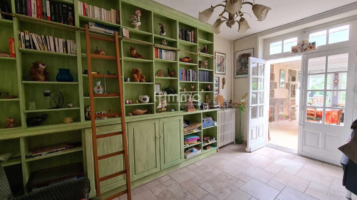 Photo 3 : Maison avec du cachet dans le bourg