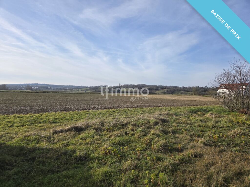 Photo 10 : Appartement F3  63 m²  Terrasse, jardin, garage et parking