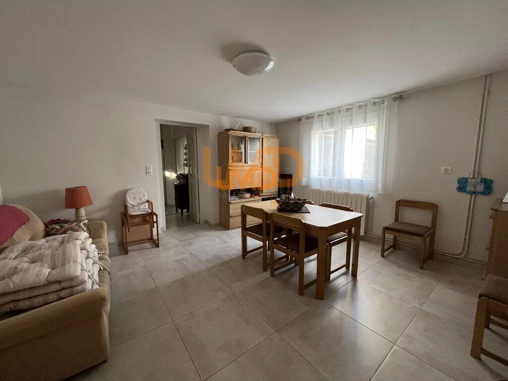 Photo 19 : Villa avec gîte  sur 5000 m2 de terrain, Piscine. Garage