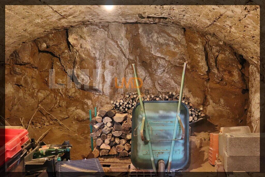 Photo 21 : Charmante maison en pierre avec dépendance et terrain boisé