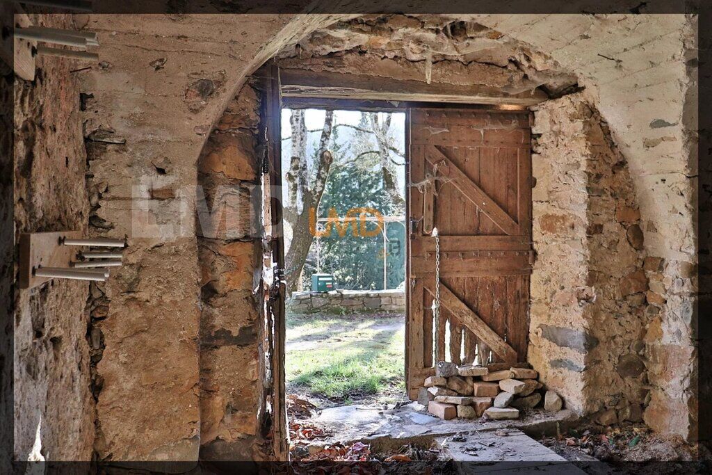 Photo 27 : Charmante maison en pierre avec dépendance et terrain boisé