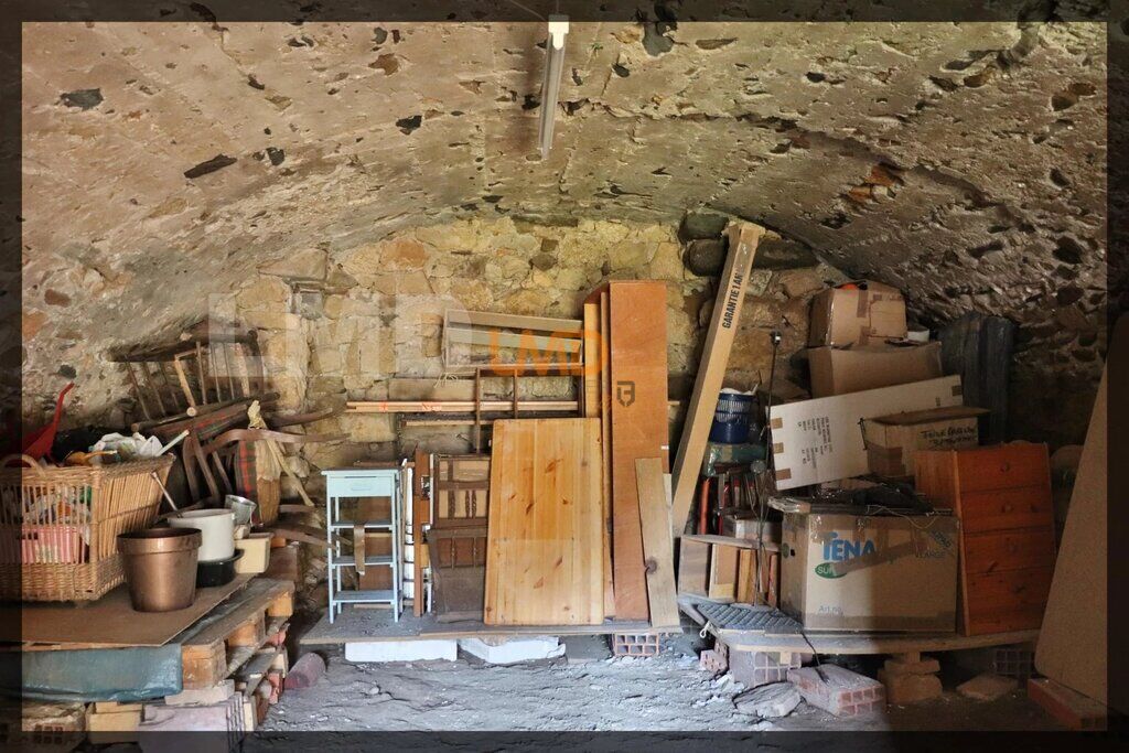 Photo 29 : Charmante maison en pierre avec dépendance et terrain boisé