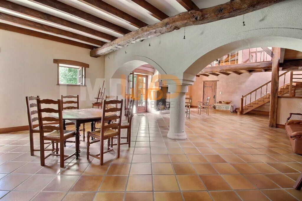 Photo 17 : Espace et authenticité au cœur de la campagne