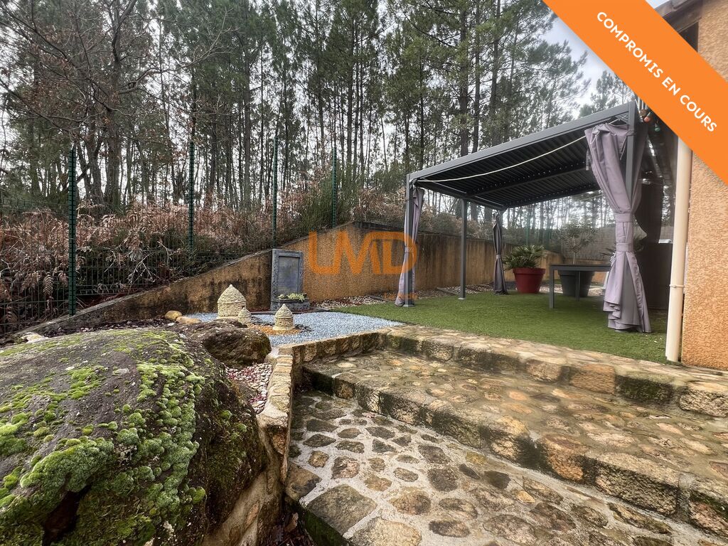 Photo 23 : Mercuer – Maison T6 avec piscine, terrasses et grand garage