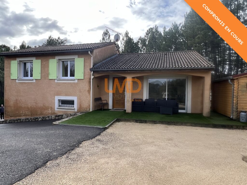 Photo 5 : Mercuer – Maison T6 avec piscine, terrasses et grand garage