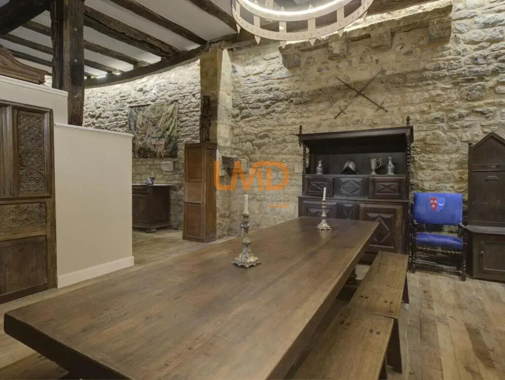 Photo 13 : Hôtel particulier du 13ème siècle entièrement rénové