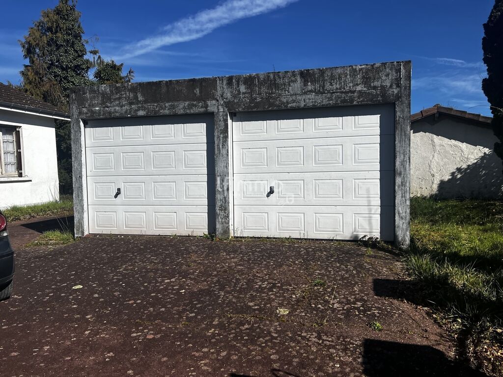 Photo 11 : Maison de 73m² à rénover avec son bel espace extérieur - Montpon